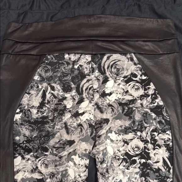 Bebe Black and Gray Kids Leggings - Picture 2 of 6